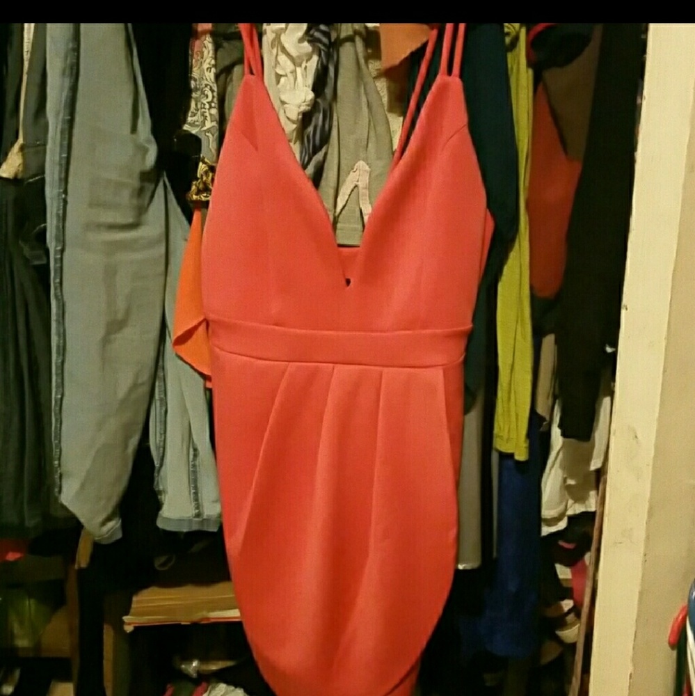 Dress - Picture 2 of 2